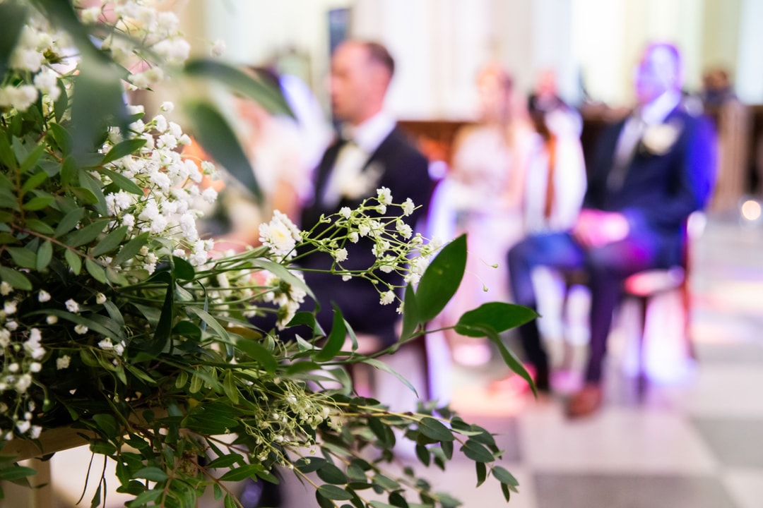 Dekoracja kościoła z gipsówką